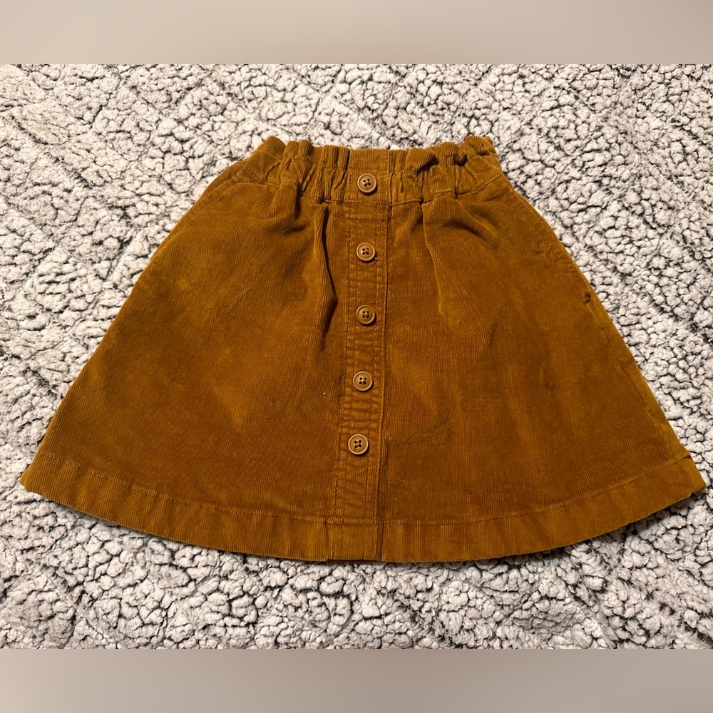 Size 4/5 Girls CrewCuts (J.Crew) tan corduroy skirt.  Excellent condition.